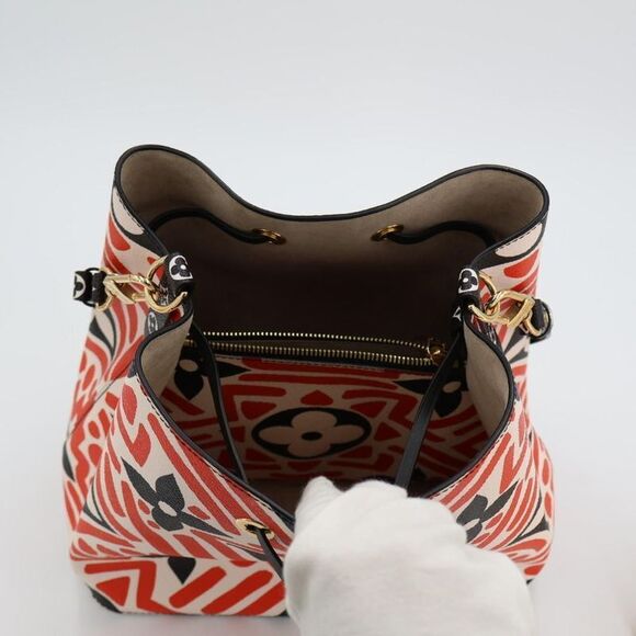 Louis Vuitton M45362 Neo Noe Crafty Monogram Giant Cles Cresme Rouge Leather - Picture 9 of 11